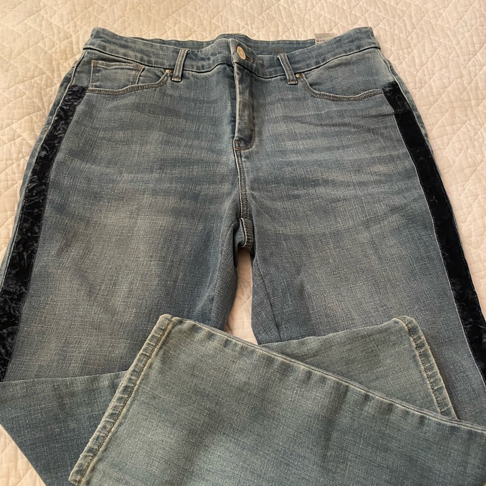 Stylish Blue Jeans with Blue velvet side stripes.